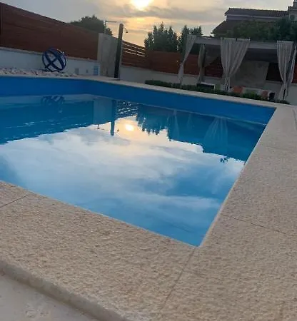 Natasi Sveti Petar u Sumi